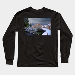 Castle Combe in the snow Long Sleeve T-Shirt